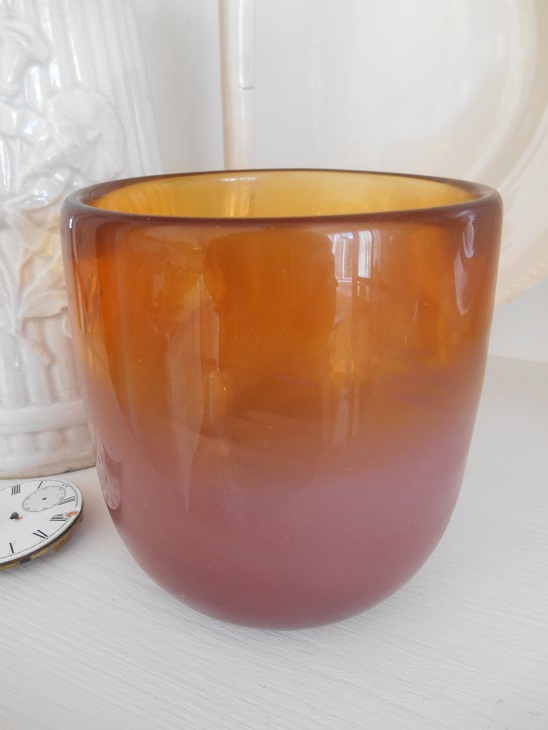 VACKER LJUSLYKTA AV GLAS