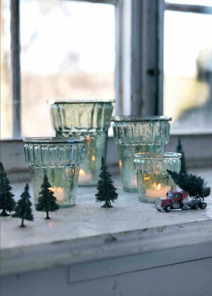 LITEN LJUSLYKTA AV GLAS