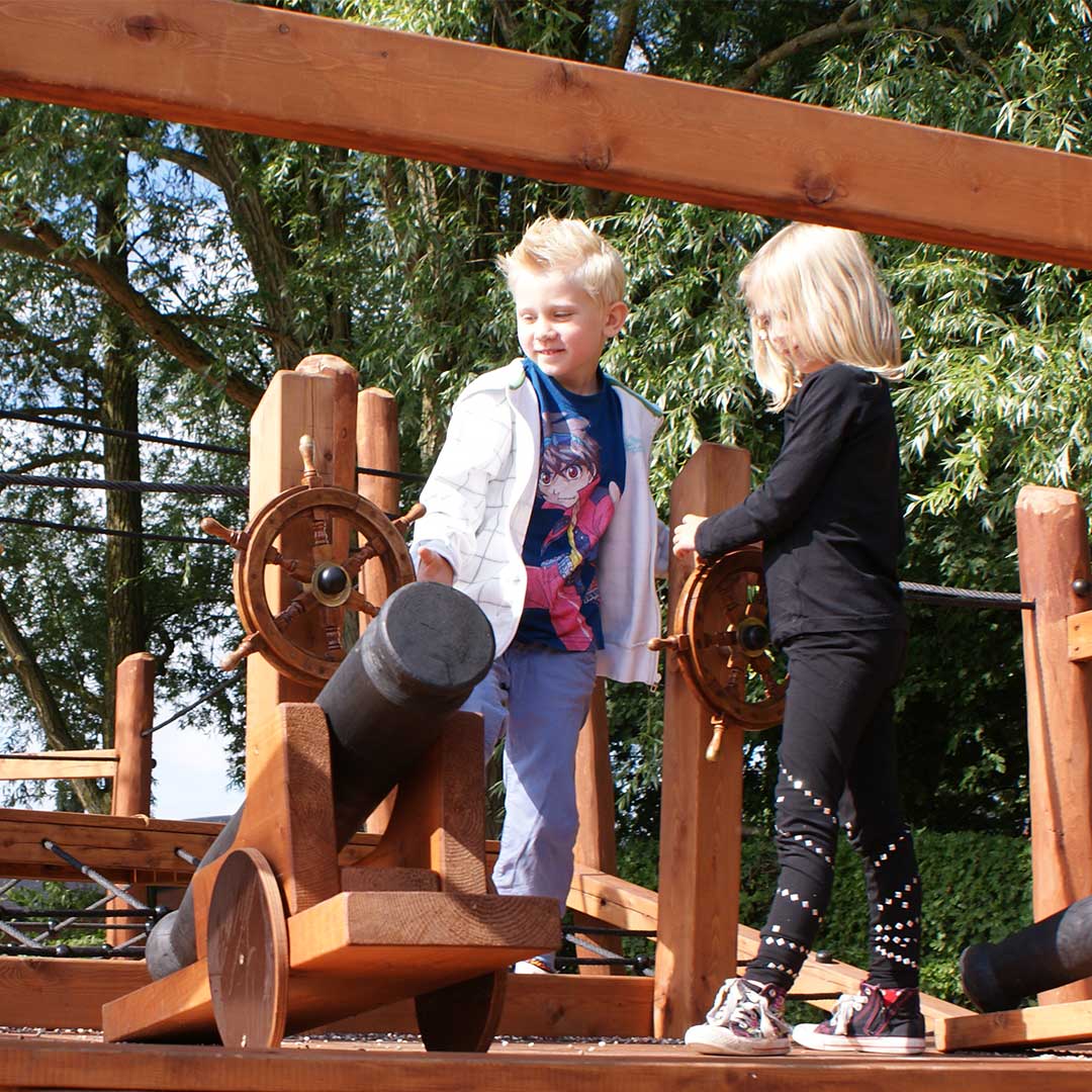 Jättestort sjörövarskepp - 9