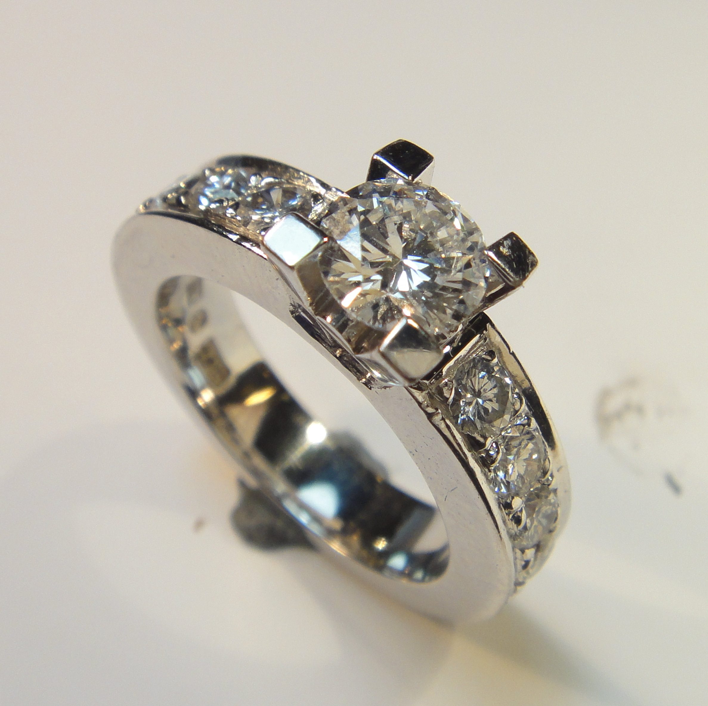 Allians Solitär ca 1,27ct