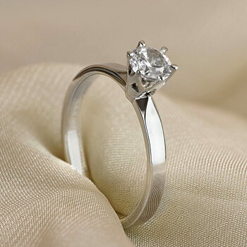 Katie EF12 - Lab Grown Solitärring spets 0,25 ct i vitguld