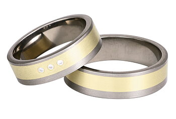 Titanring med Gulguld TG68-7