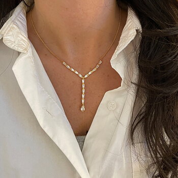 ELOGE - Pear Cut Diamond Collier 4,20 ct i rödguld