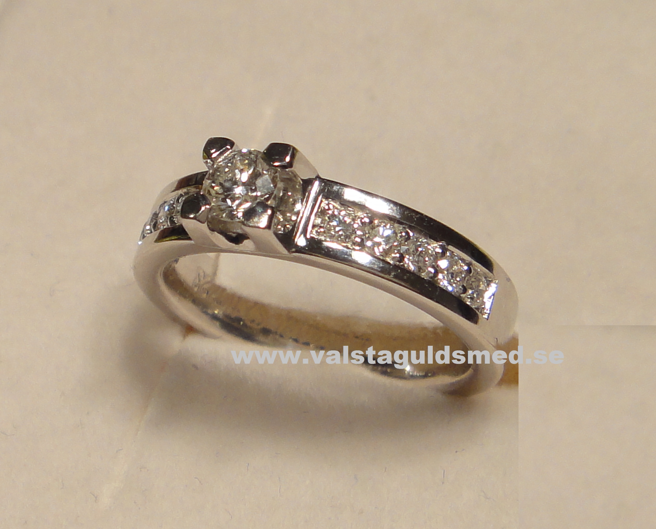 Allians Solitär 5844   0.50 ct - 3