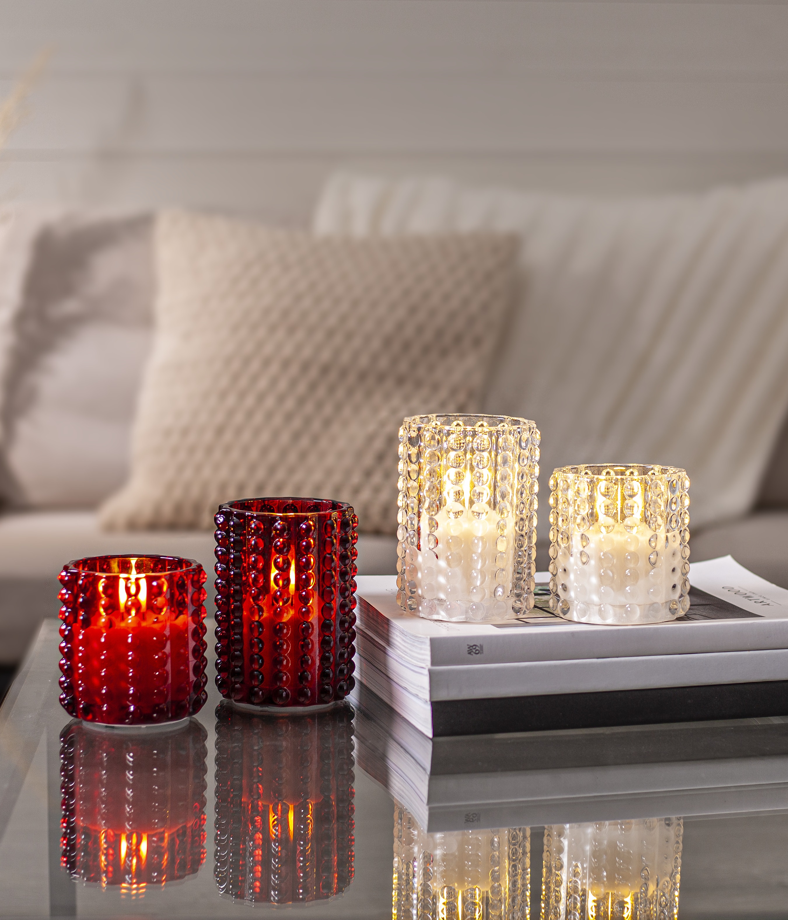 Blockljus i glas Dotty 12,5 cm röd. Batteriljus med timer och LED