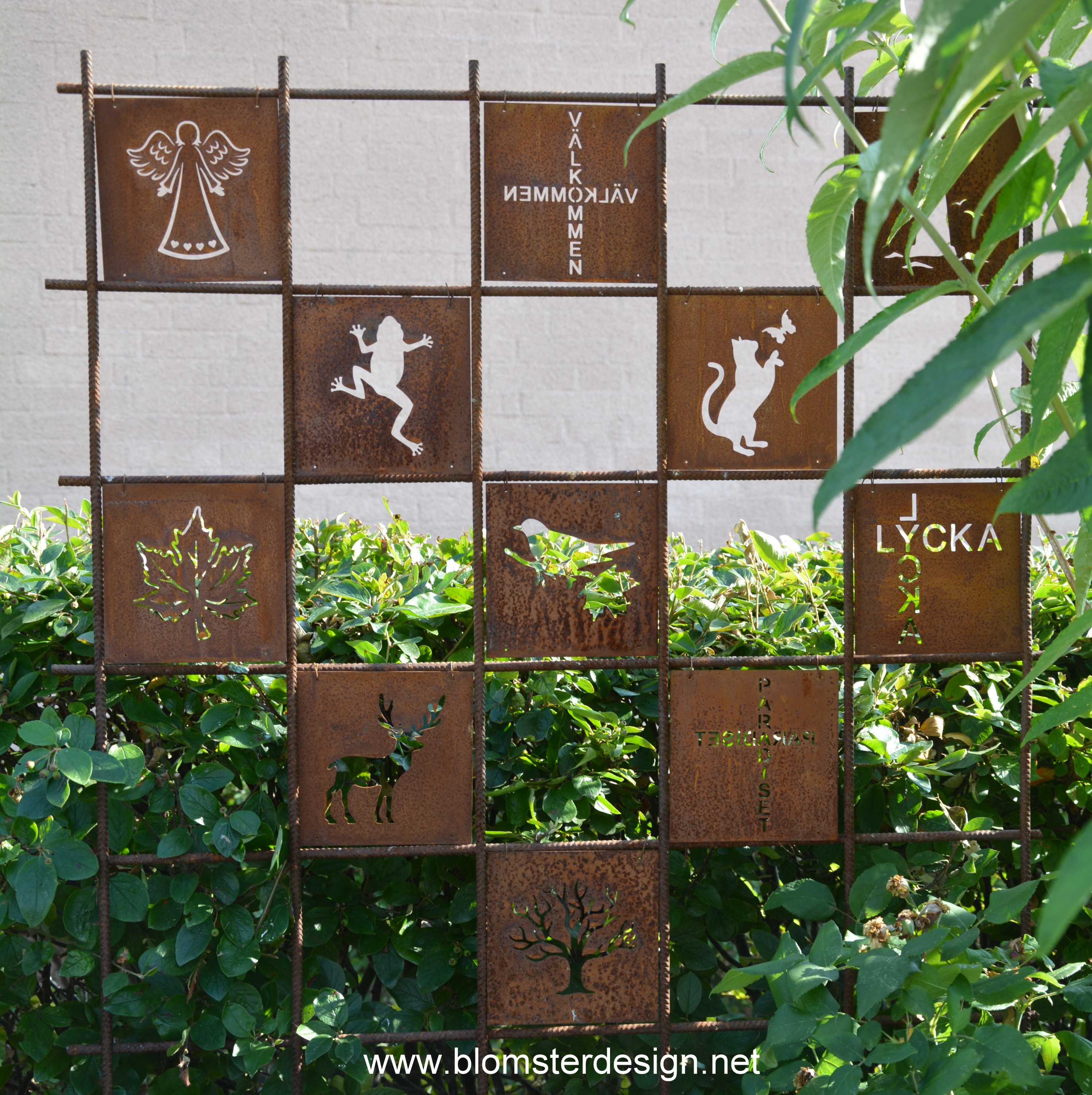 Rostig skylt till armeringsnät KÄRLEK 14 cm