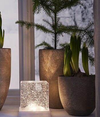 Kub med belysning och glitter stor - batteridriven