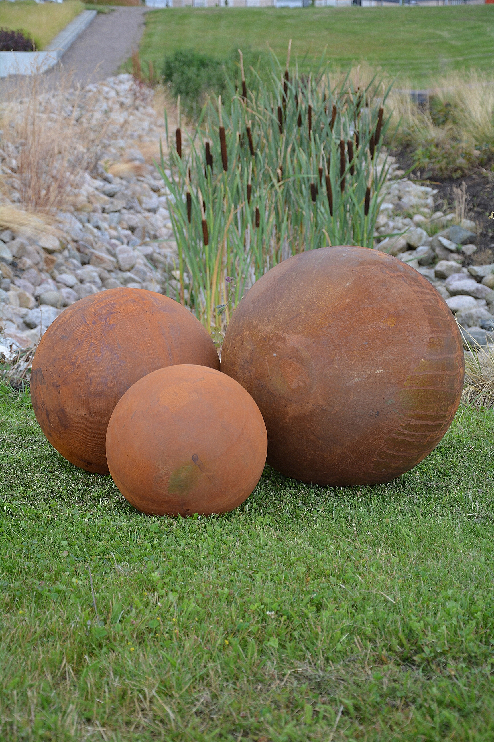 3 st Rostiga jätte stora klot 30 cm, 40 cm, 50 cm **