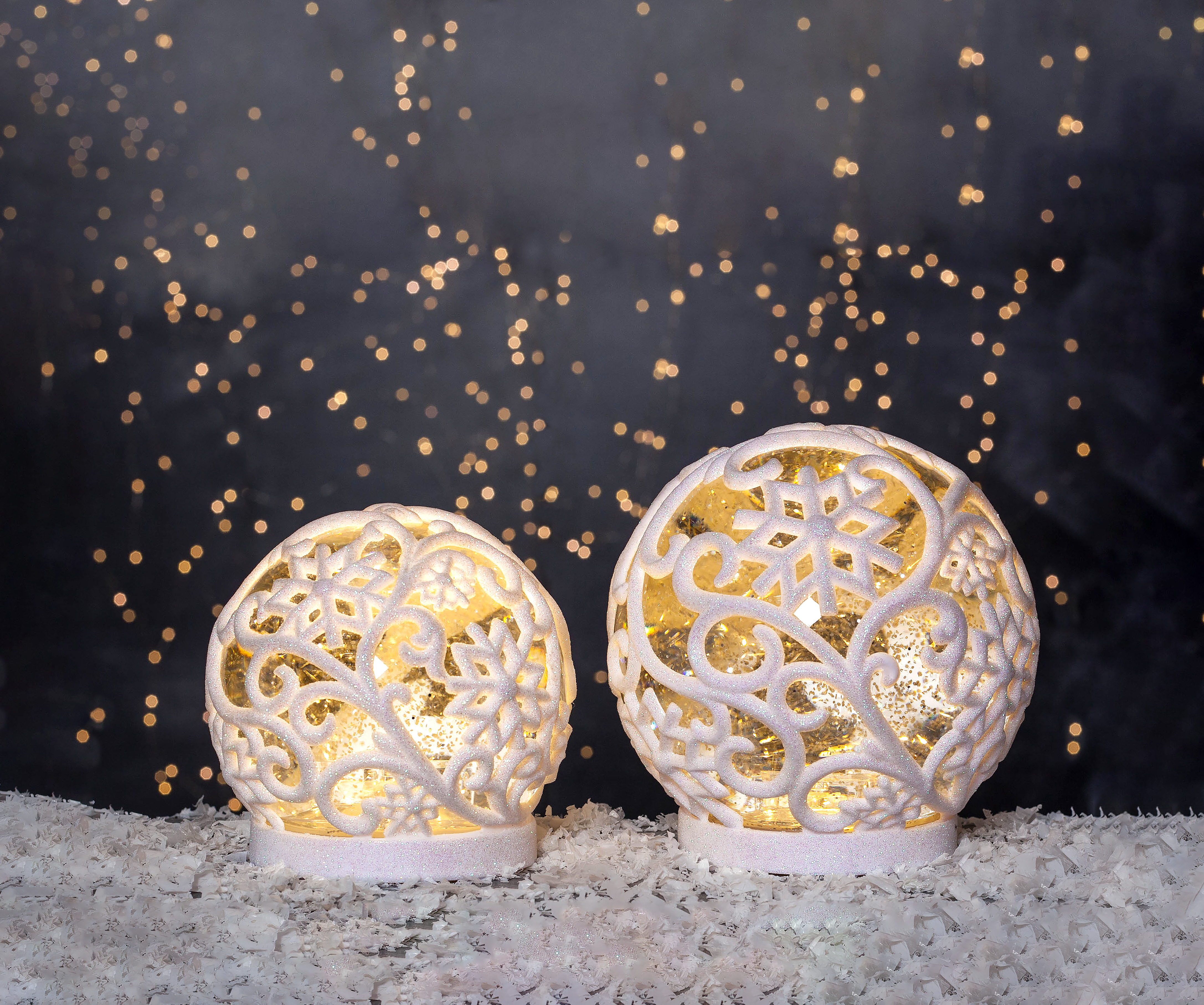 Snöglob med glitter / glitterlampa  16 cm - batteri