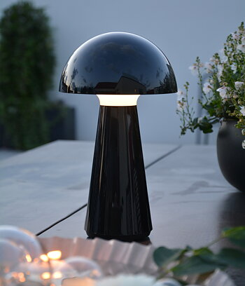 Lampa Mushroom svart med justerbar ljusstyrka 28 cm. Portabel lampa
