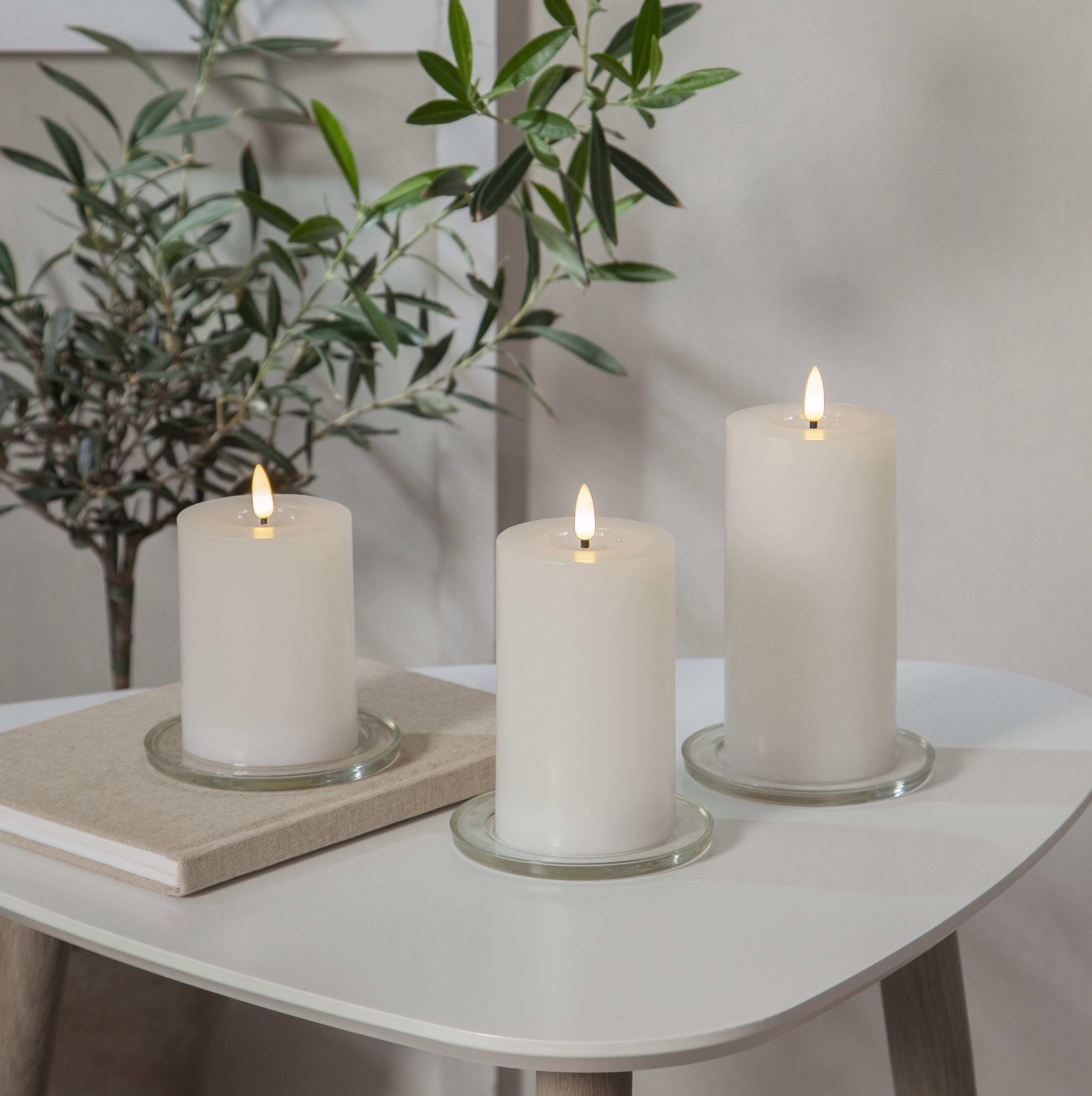 Blockljus vitt 12,5 cm S. LED batteriljus flow vax med timer - 4