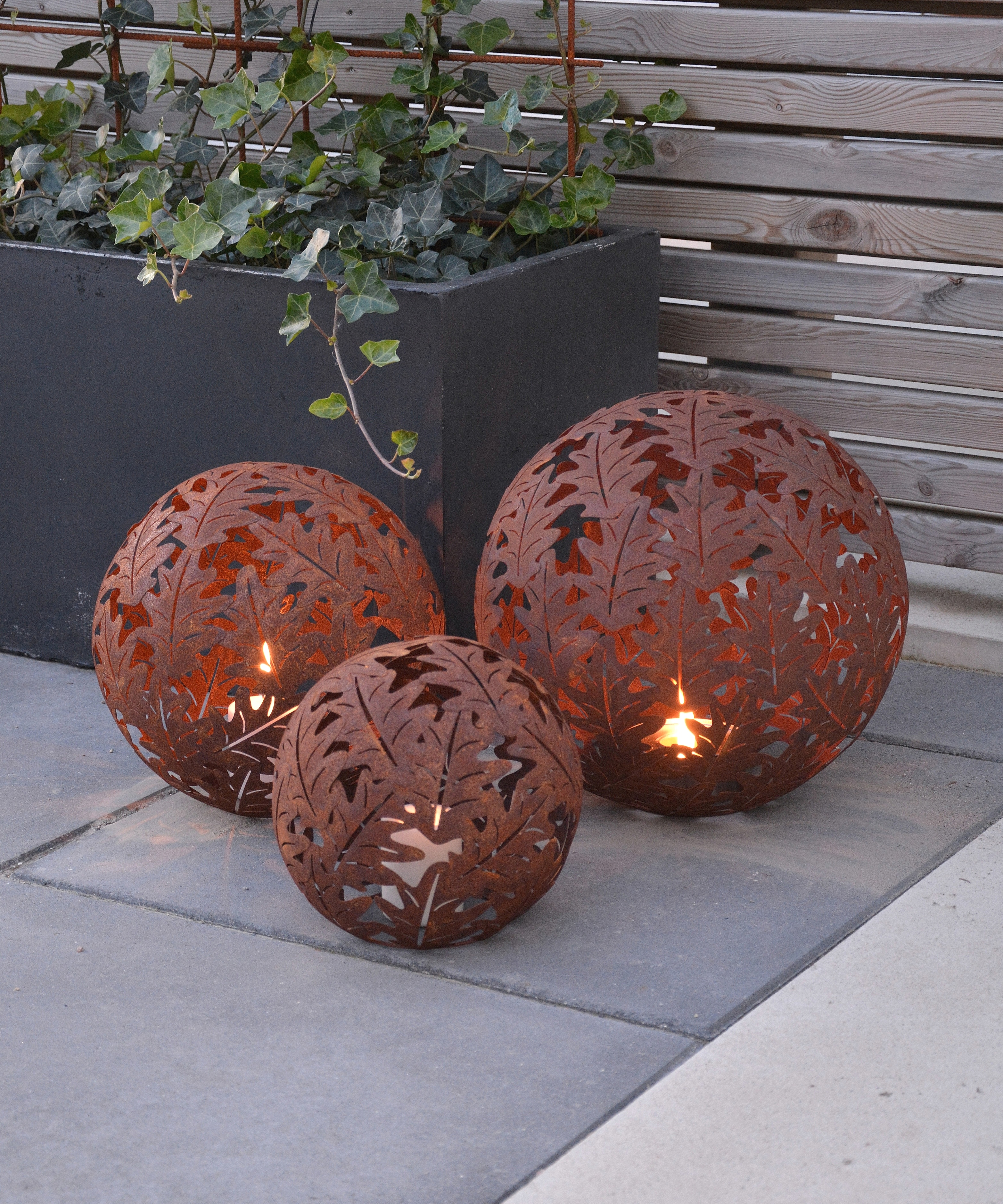 3 st rostigt klot eklöv marschallhållare - ekklot