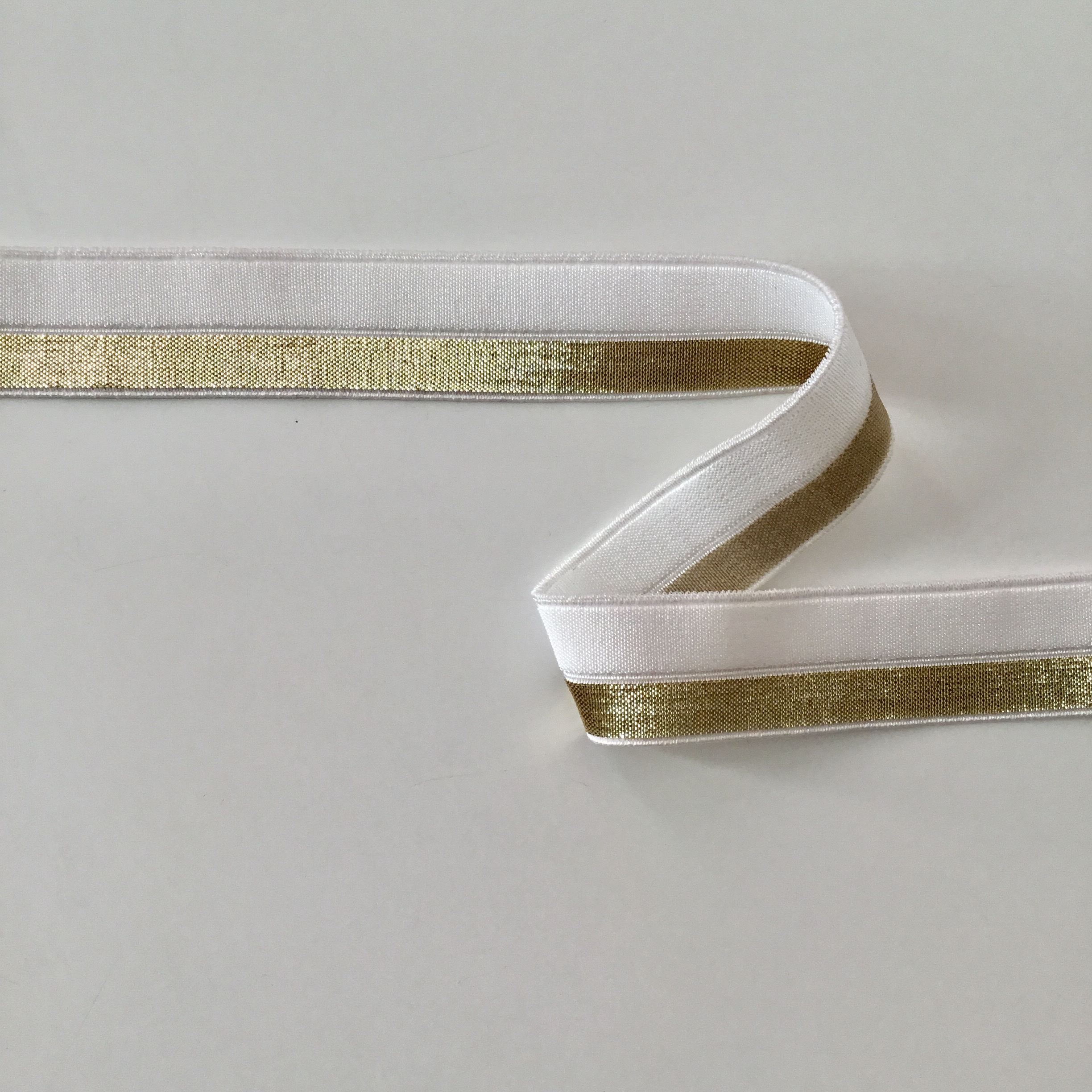 Vikresår metallic vit/guld 16mm - MT16