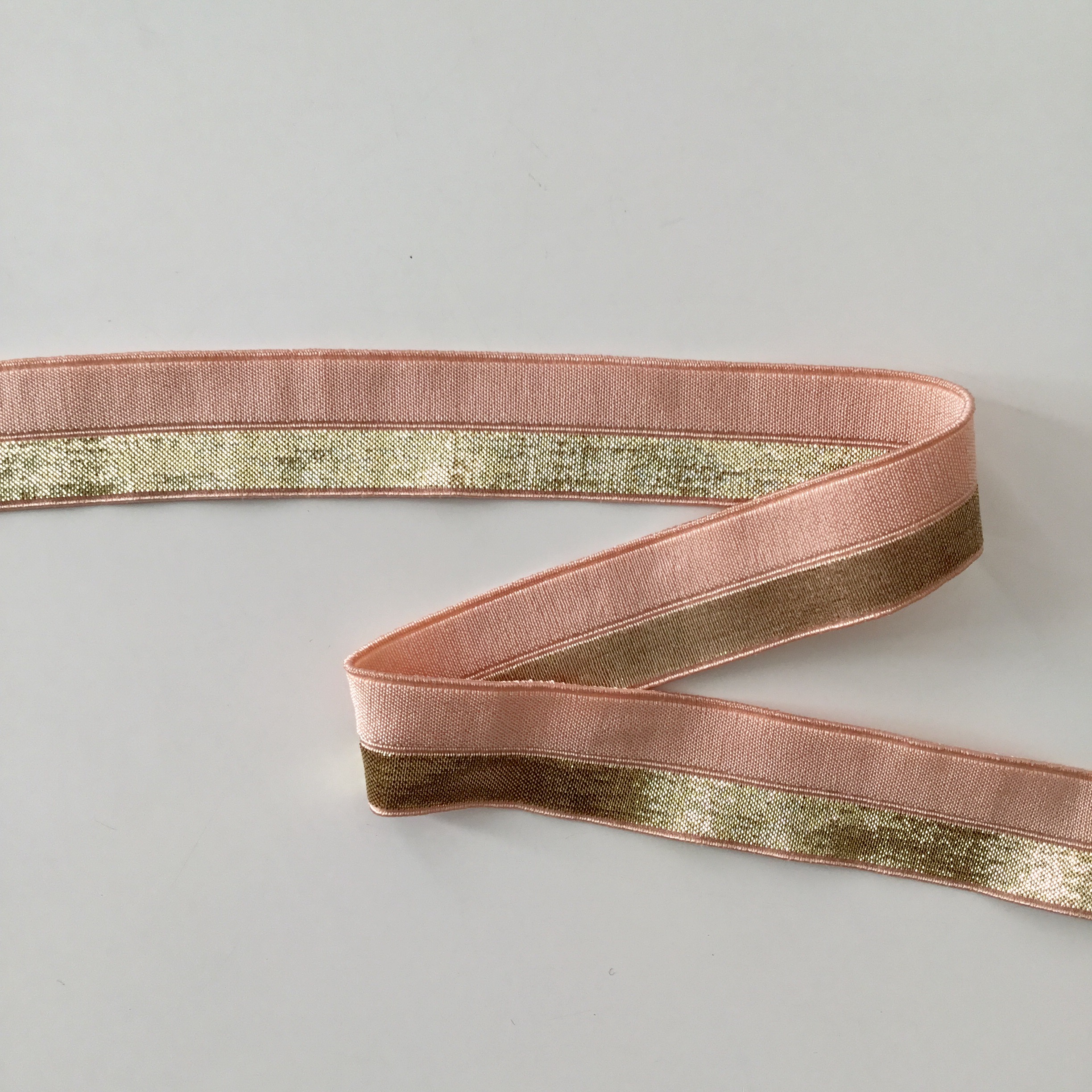 Vikresår metallic nude/guld 16mm - MT16