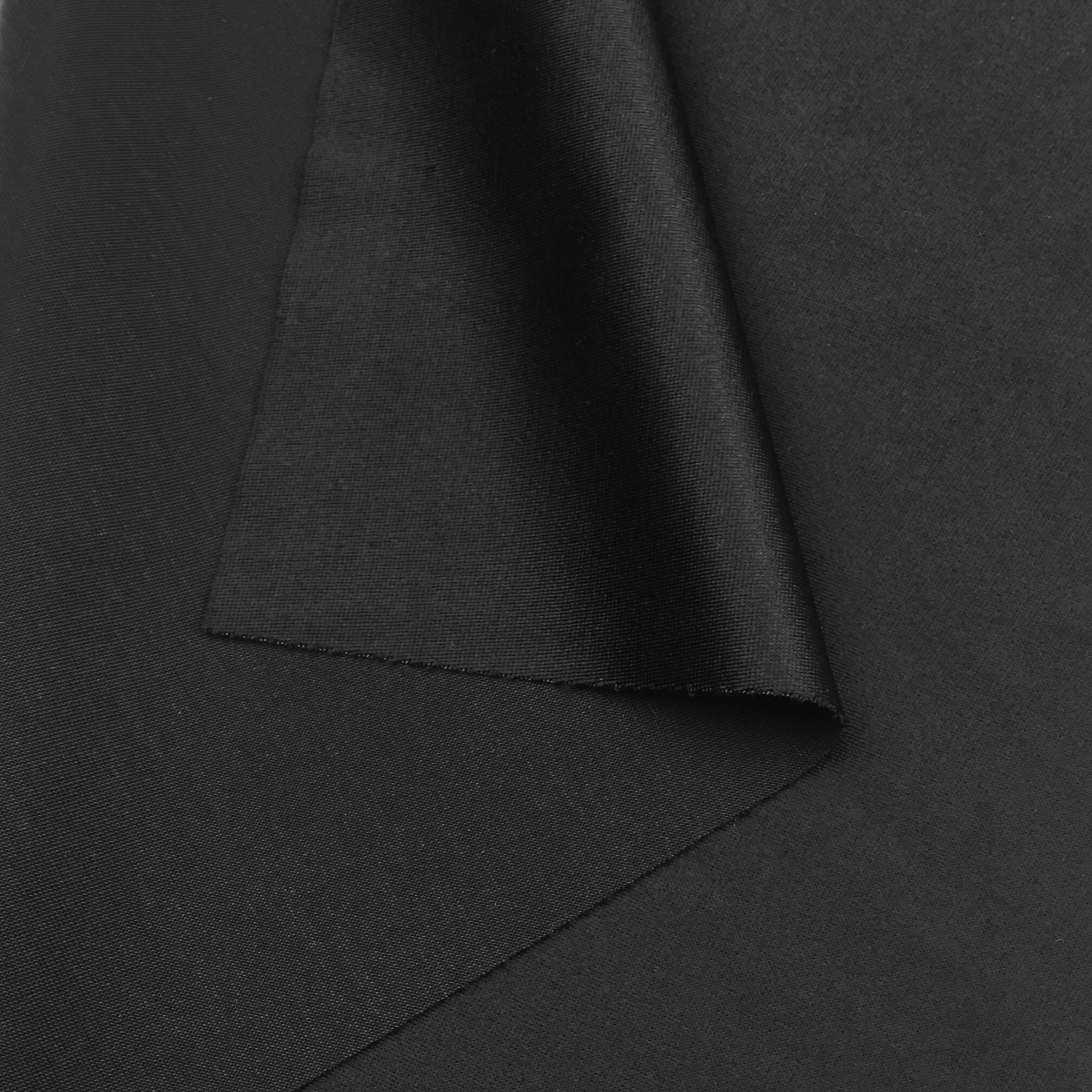 Stretchsatin Black AM665