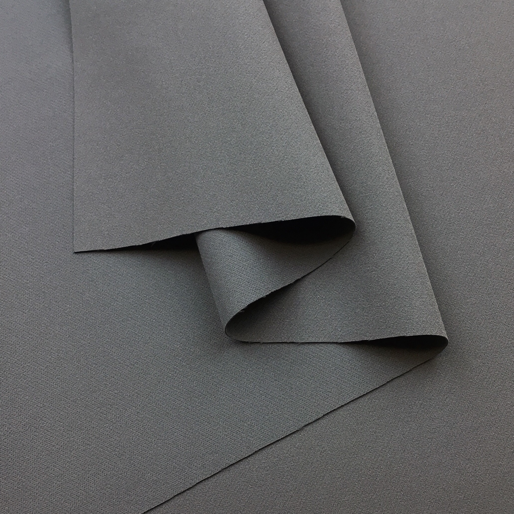 Woven stretch gabardine grey HE068