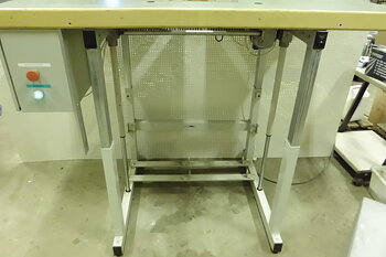 Arbetsbord, höj och sänkbart