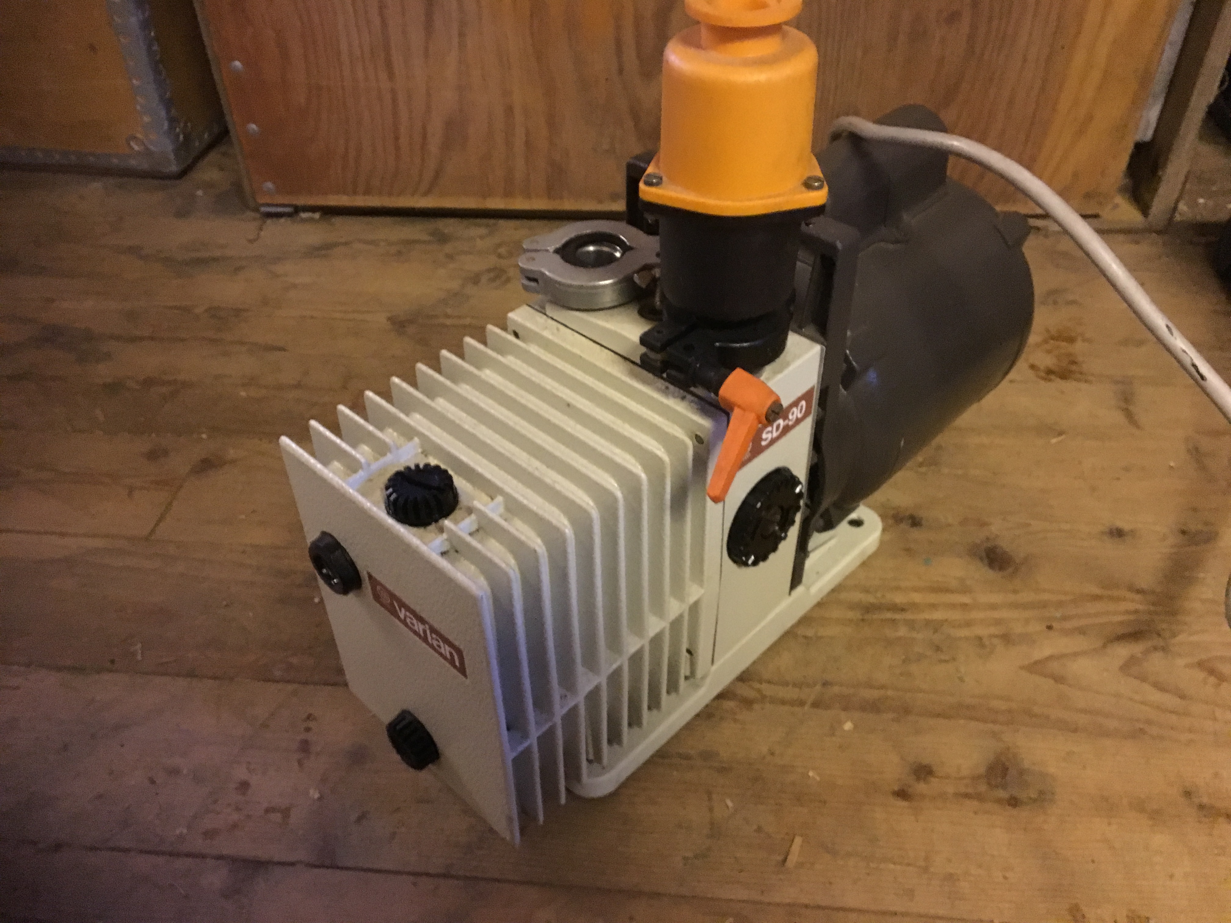 Vacuumpump Varian SD90 - 5