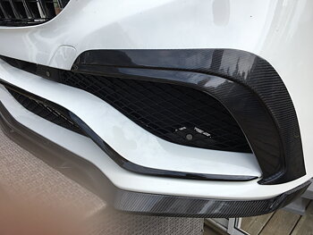 1. CKM Carbon front spoilers B-look 2 pcs