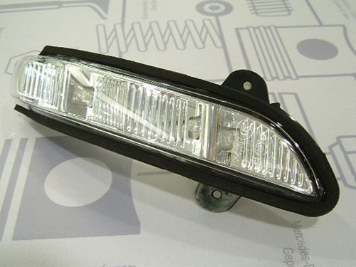 Clera glas mirror turnsignals. 1pcs  MB Original 06-09 - 2