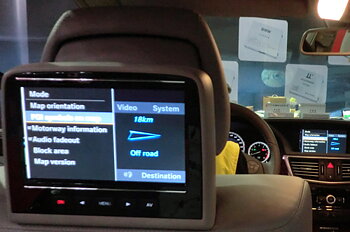C. Monitors 2st nackstöd Original utförande Luxus Line