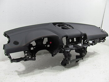 1. Facelift dashboard Black/Red stich