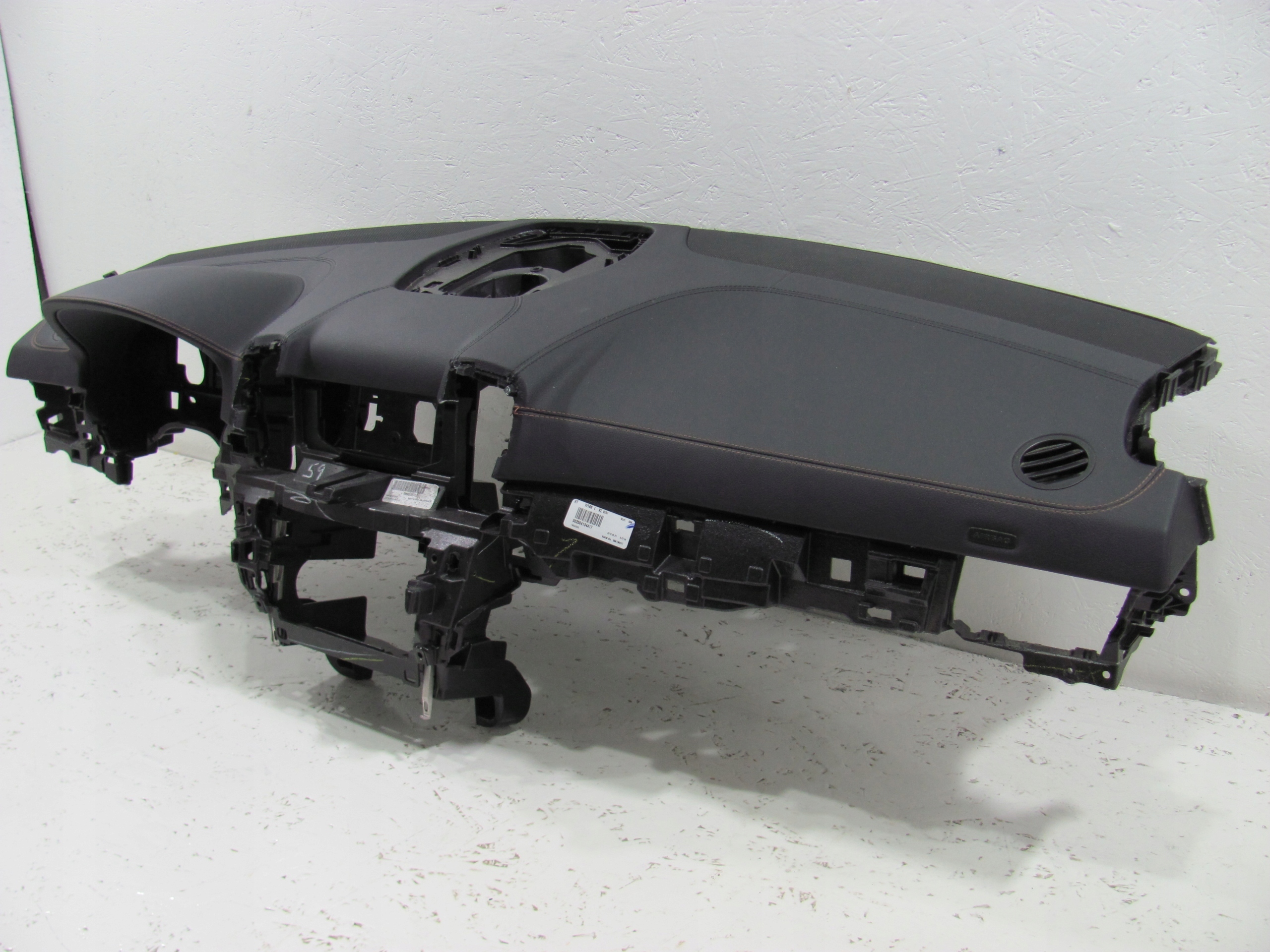1. Facelift dashboard Black/Red stich - 3