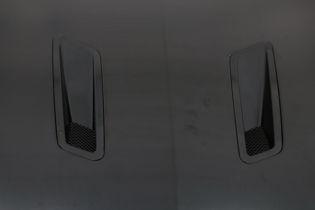 1. GTs-look front hood 1pcs complete - 4