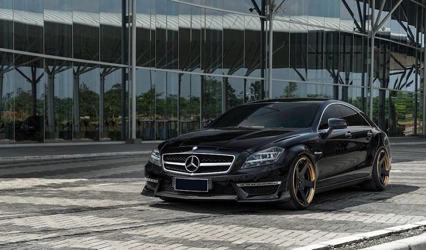 1. carbon ckm front lips cls63  3pcs - 2