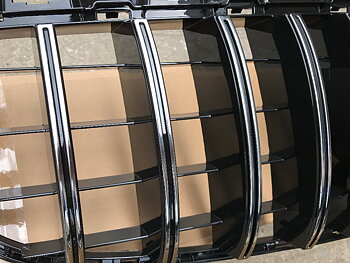 1. AMG GT-R PANAMERICAN look grill 