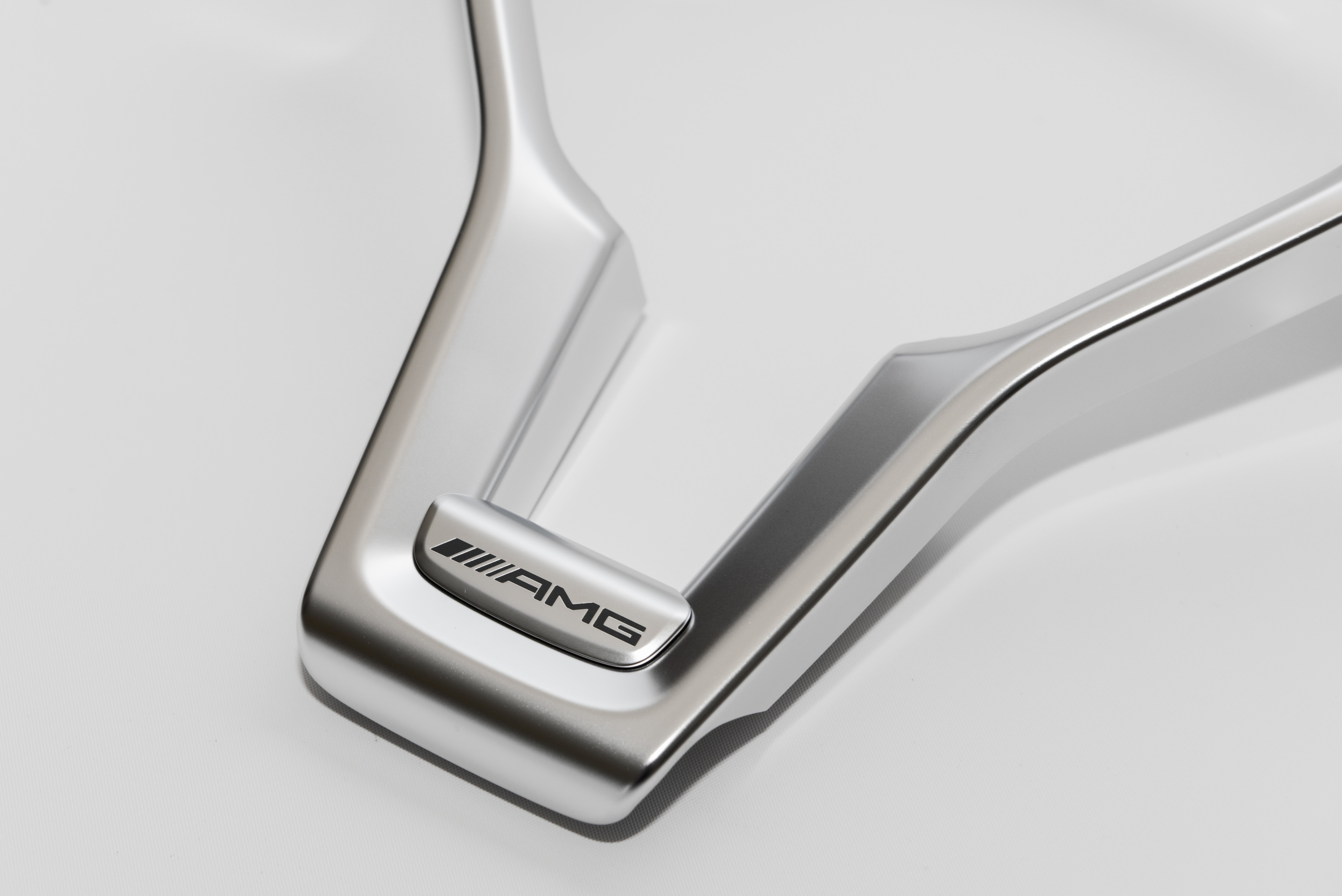 1. Steering Wheel trim AMG  - 2