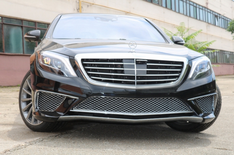 1.  S65 Design Chrome Edition Front Bumper Spoiler Lip - 5