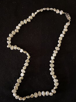 Halsband med äkta Odlade pärlor. -80tal. 47cm