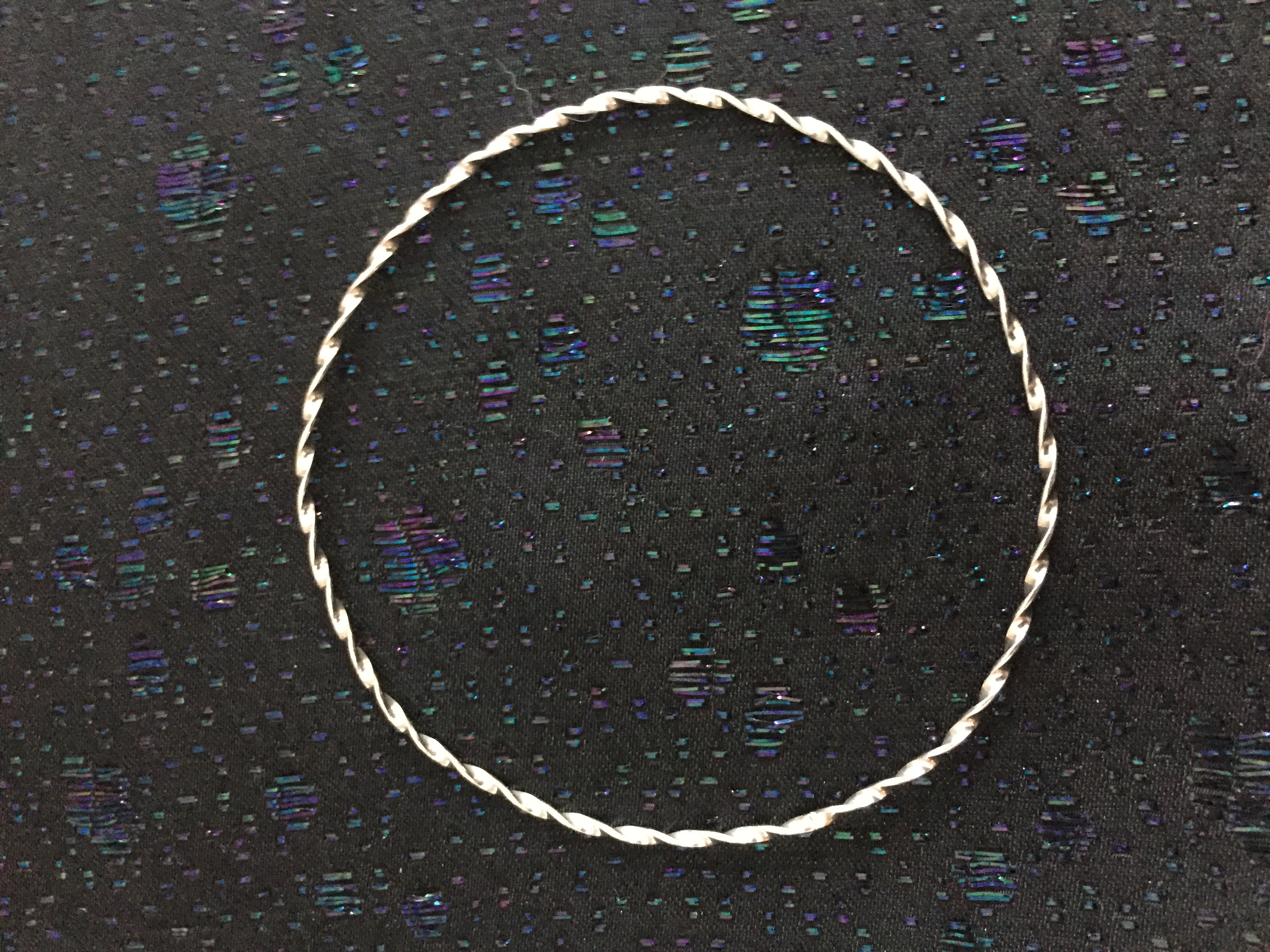 Armring i äkta silver med vridet mönster. 1980talet - 2