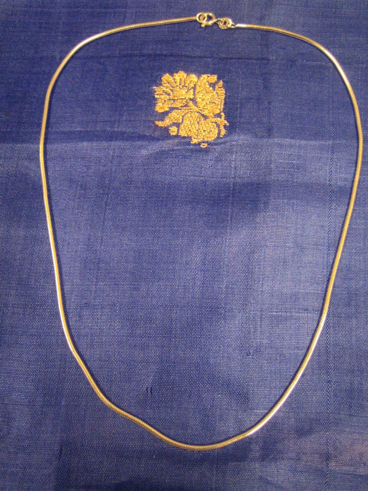 Silverkedja i rund modell.40cm.