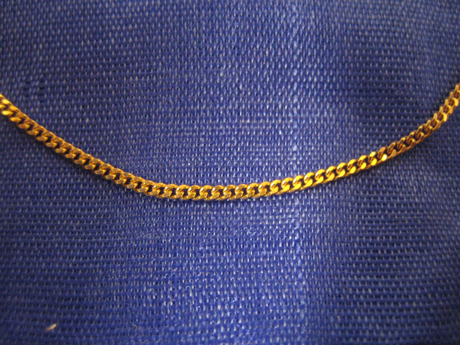 Guldkedja i 18 karat guld.Modell Pansar. 50 cm lång. 7 gram - 2