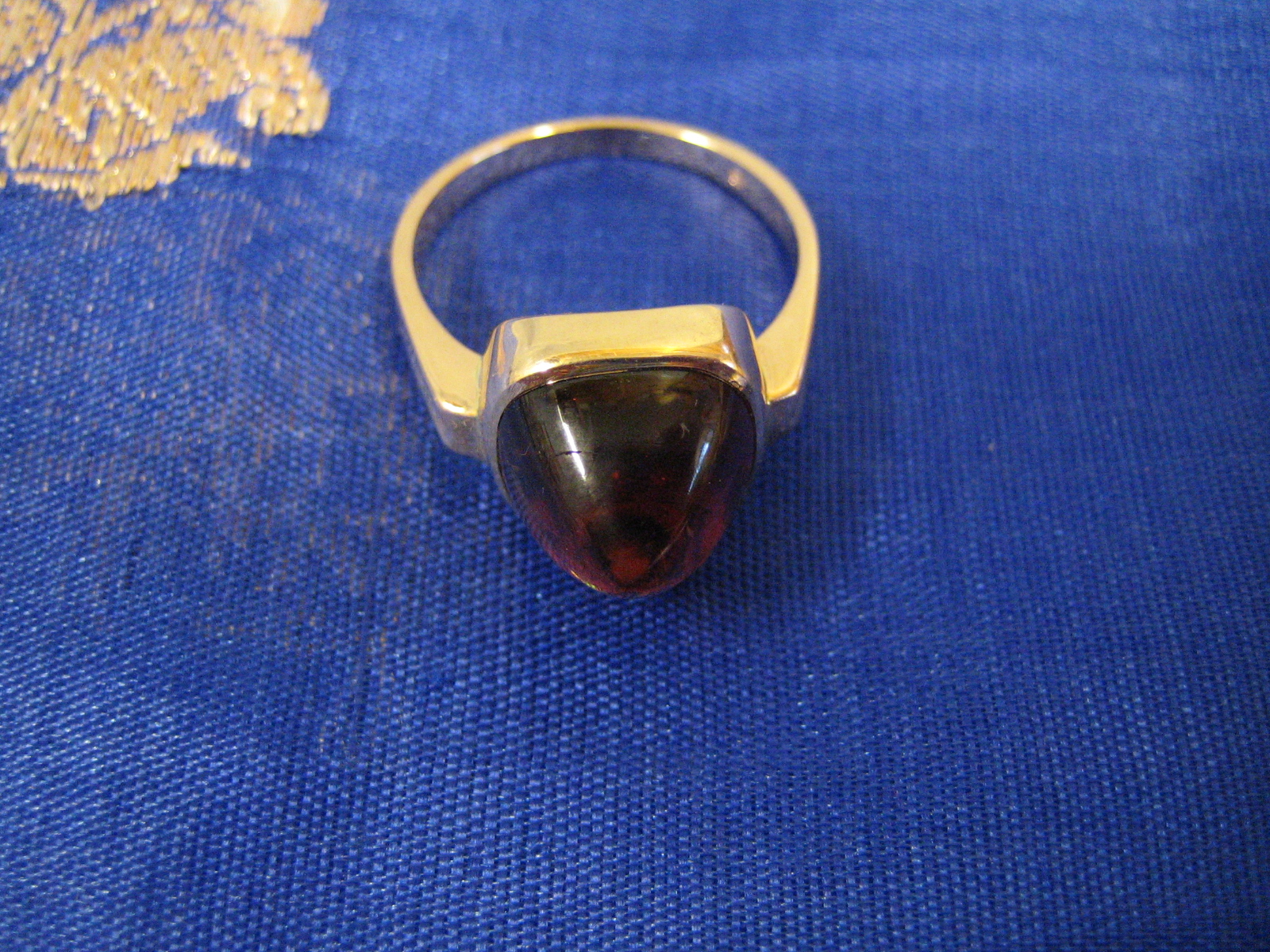 Vacker ring i 18 karat guld med citrin. - 2
