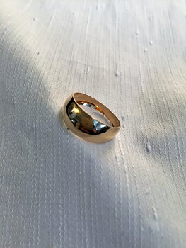 Ring i 18 Karat guld. Slät.Cesons Göteborg.1961.St 17