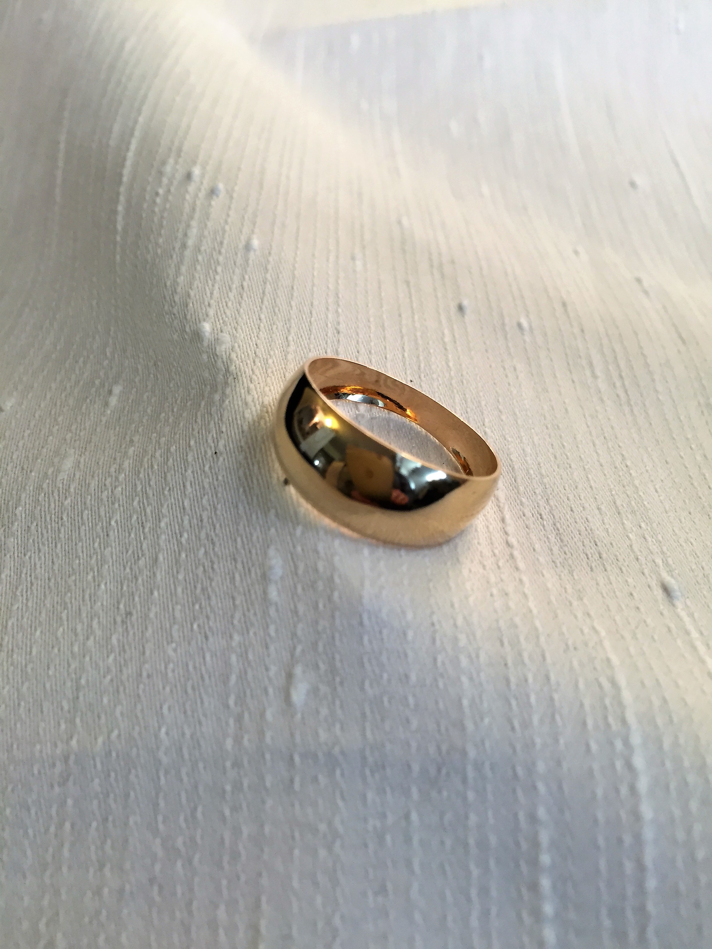 Ring i 18 Karat guld. Slät.Cesons Göteborg.1961.St 17 - 2