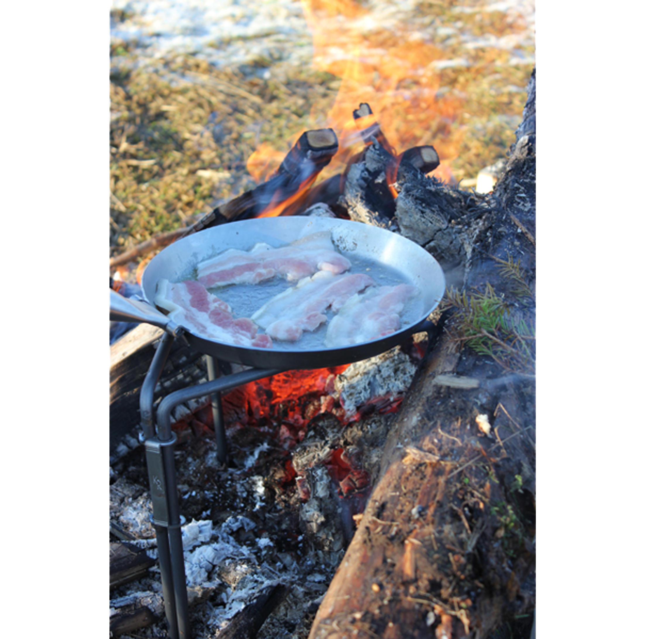 Hunter frying pan XL with folding wooden handle - www.edvardson.se/en/