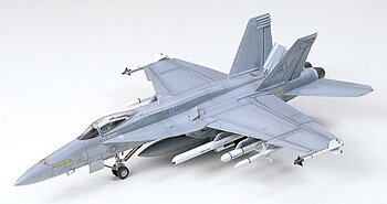 TAMIYA 60746 1/72 F/A-18E Super Hornet