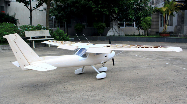 Seagull Cessna 152 Master Scale Edition Aerobat Byggsats 203cm - 6