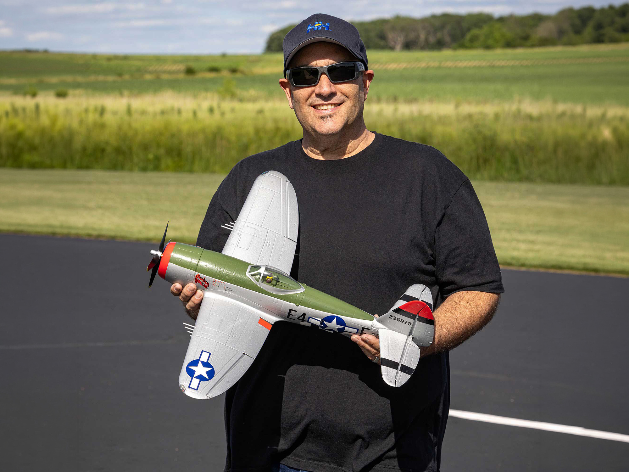 E-Flite EFL07050 Micro P-47 Thunderbolt 625mm BNF Basic with AS3X+ and SAFE Select - 8