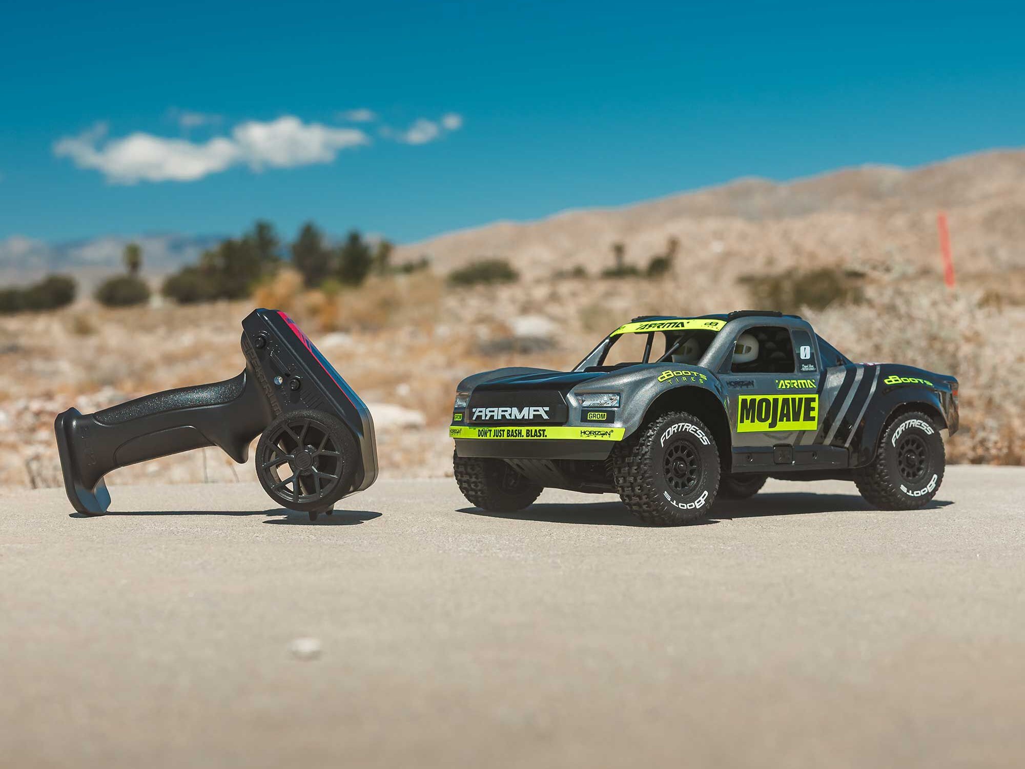 Arrma 1/16 MOJAVE GROM 4X4 RTA KIT Brushed Desert Truck (Battery &amp; Charger Included), Clear/Black - 4