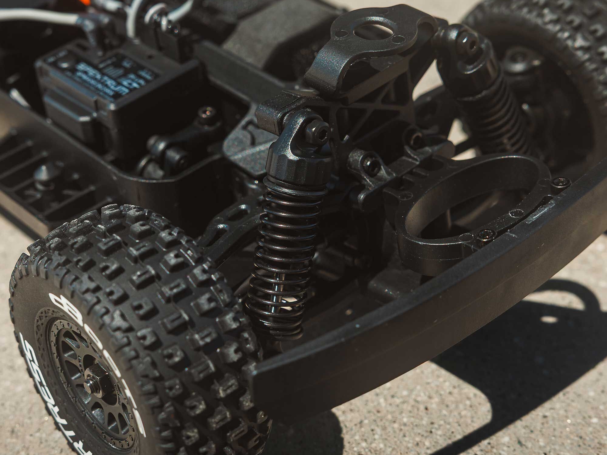 Arrma 1/16 MOJAVE GROM 4X4 RTA KIT Brushed Desert Truck (Battery &amp; Charger Included), Clear/Black - 27