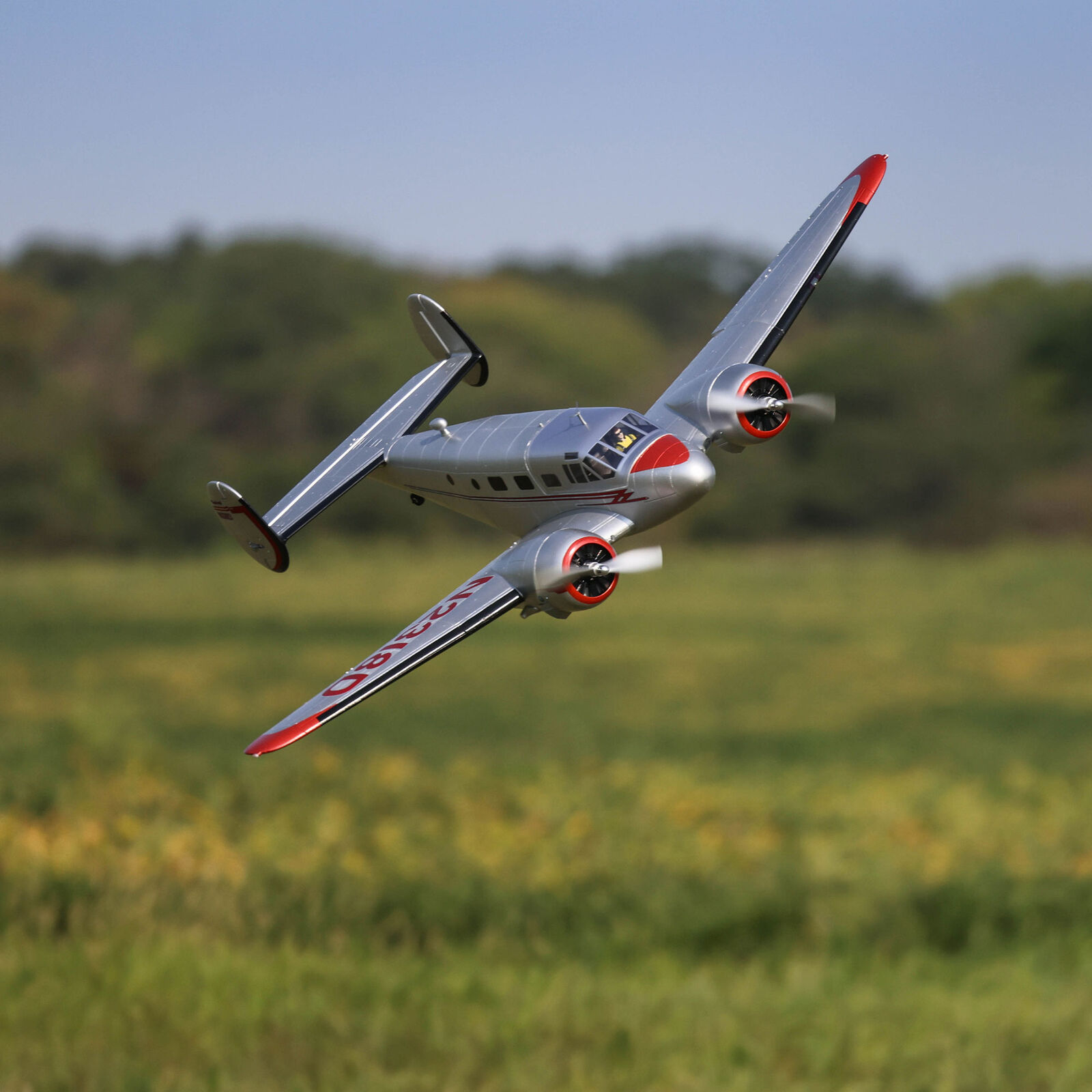 E-flite Beechcraft D18 1.5m BNF Basic - 3