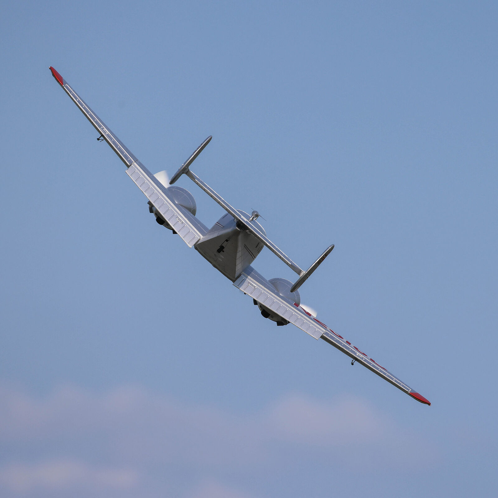 E-flite Beechcraft D18 1.5m BNF Basic - 6