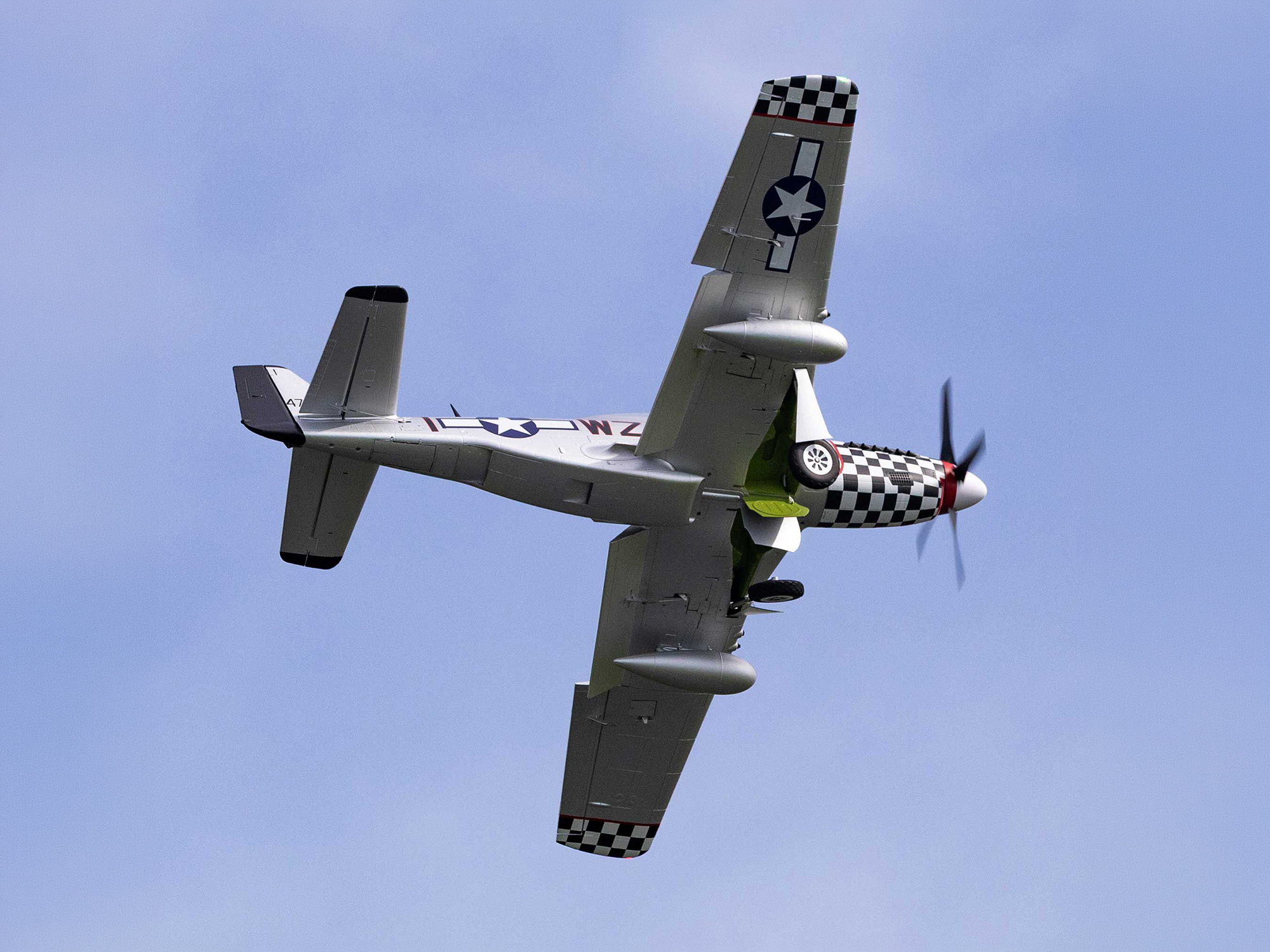 E-Flite EFL-3360 P-51D Mustang "Big Beautiful Doll" 1.5m PNP - 5