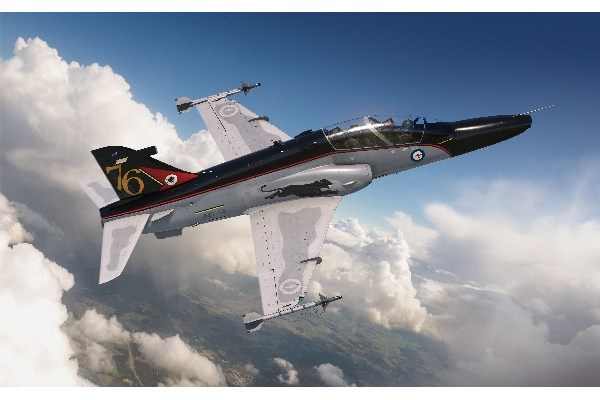 Airfix A03073A 1:72 BAE Hawk 100 Series