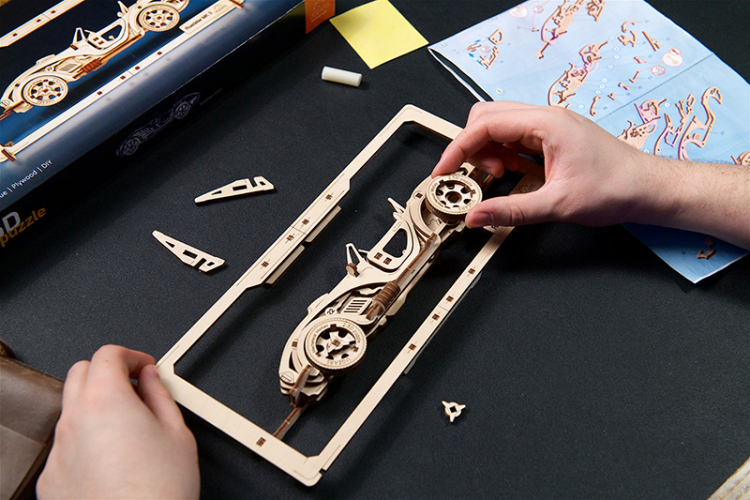 Ugears Roadster MK3 2.5D Puzzle* - 11